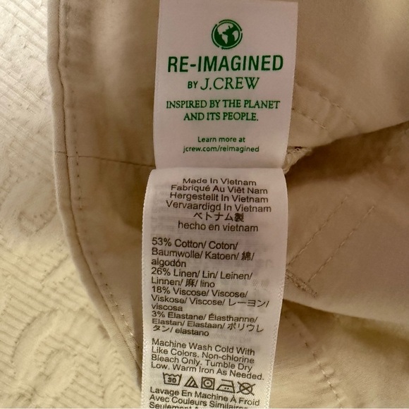 Gently Worn Banana Republic Girlfriend Authentic Chino Pants in Tan - Picture 3 of 5